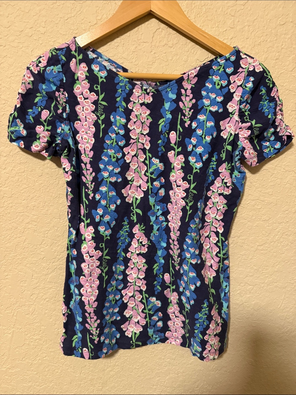Lilly Pulitzer Navy Floral Scoop Neck Short Sleeve Top